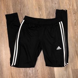 black tiro 19 training pants